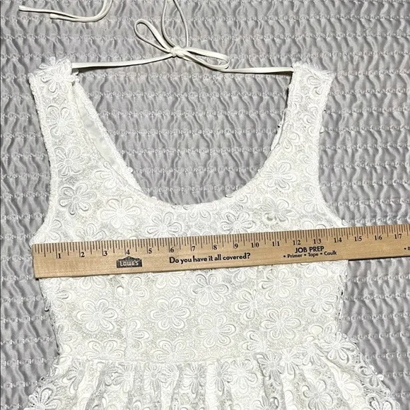 Bohemian Eyelet Short White Lace Dress - Picture 5 of 9